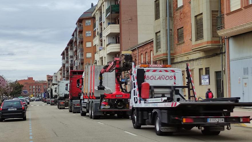 VÍDEO | Así se manifiestan los transportistas en Benavente