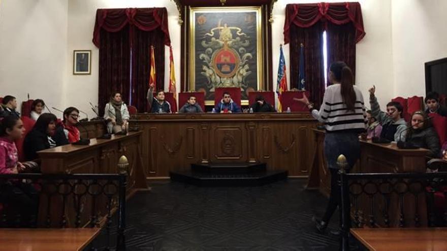 El Ayuntamiento de Elche se abre a los jóvenes