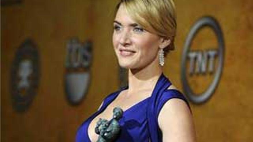 Kate Winslet se impone a Penélope Cruz en los premios del gremio de actores