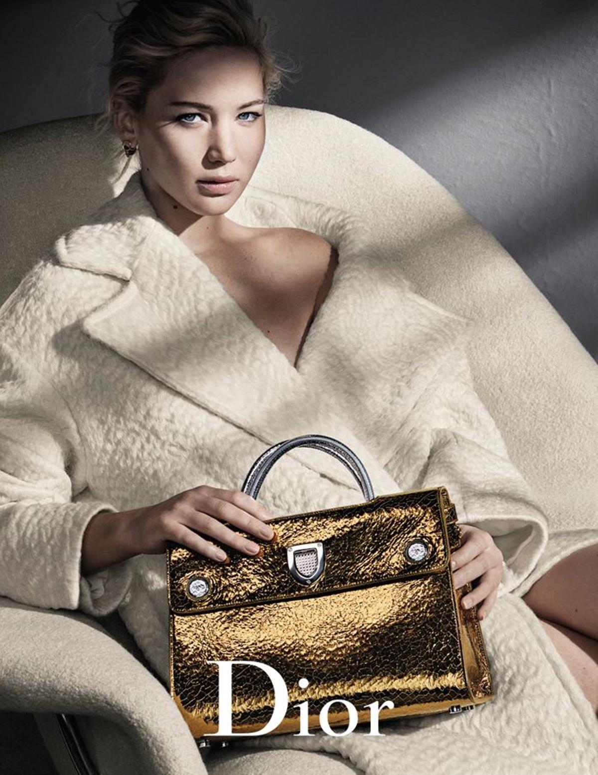 Jennifer Lawrence para Dior: feminidad