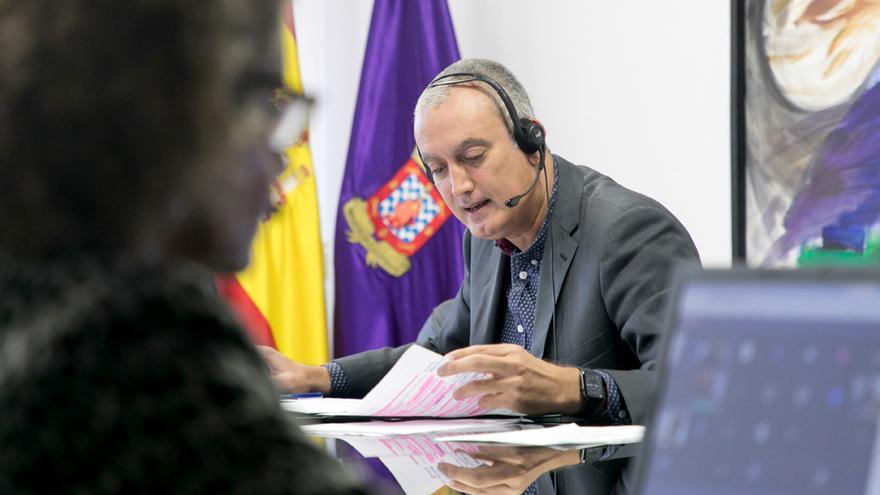 Un momento del Consejo de Gobierno de la Universidad de La Laguna celebrado hoy.