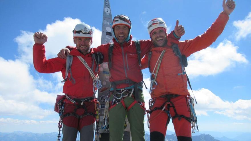 Una gesta en las alturas: tres montañeros de Gijón, Oviedo y León rememoran gesta de Cassin, que abrió en 1937 la vía nordeste al Piz Badile, en los Alpes