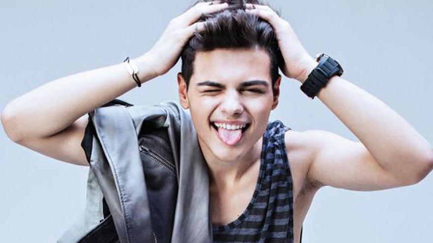 Abraham Mateo.