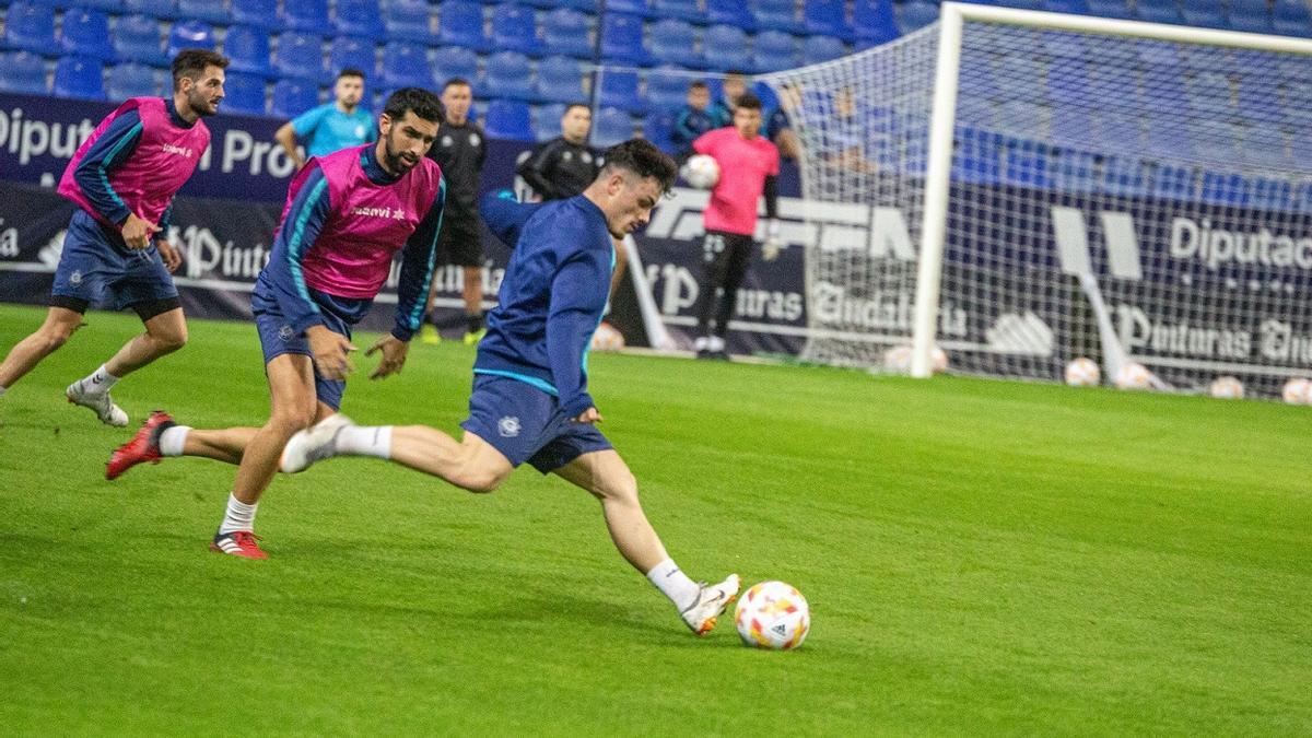 El CD Rincón se ejercitó este viernes en La Rosaleda.