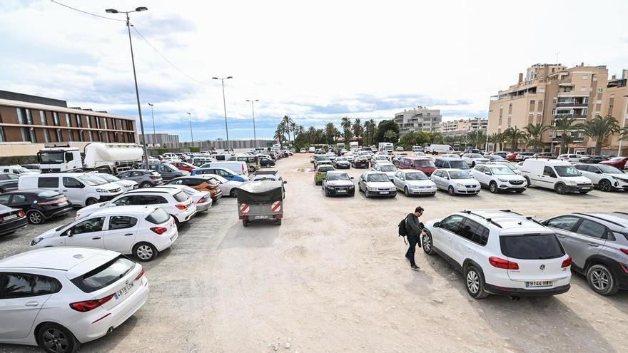 Ruz anuncia una inversión de unos 600.000 euros para adecuar el aparcamiento de la Policía Local de Elche