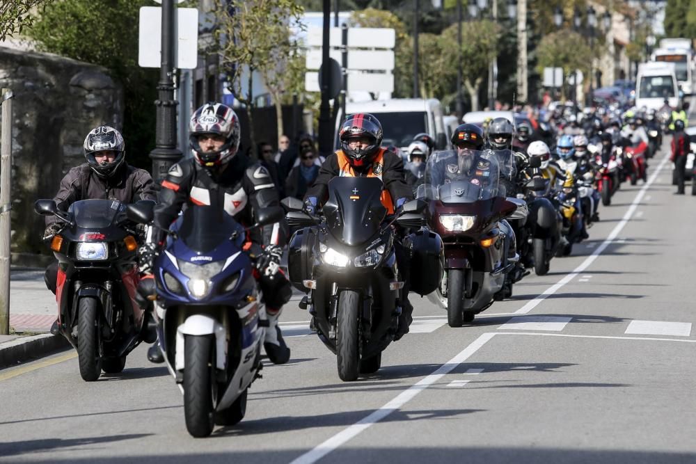 Funeral por el joven motorista ovetense fallecido en un accidente en Villaviciosa.