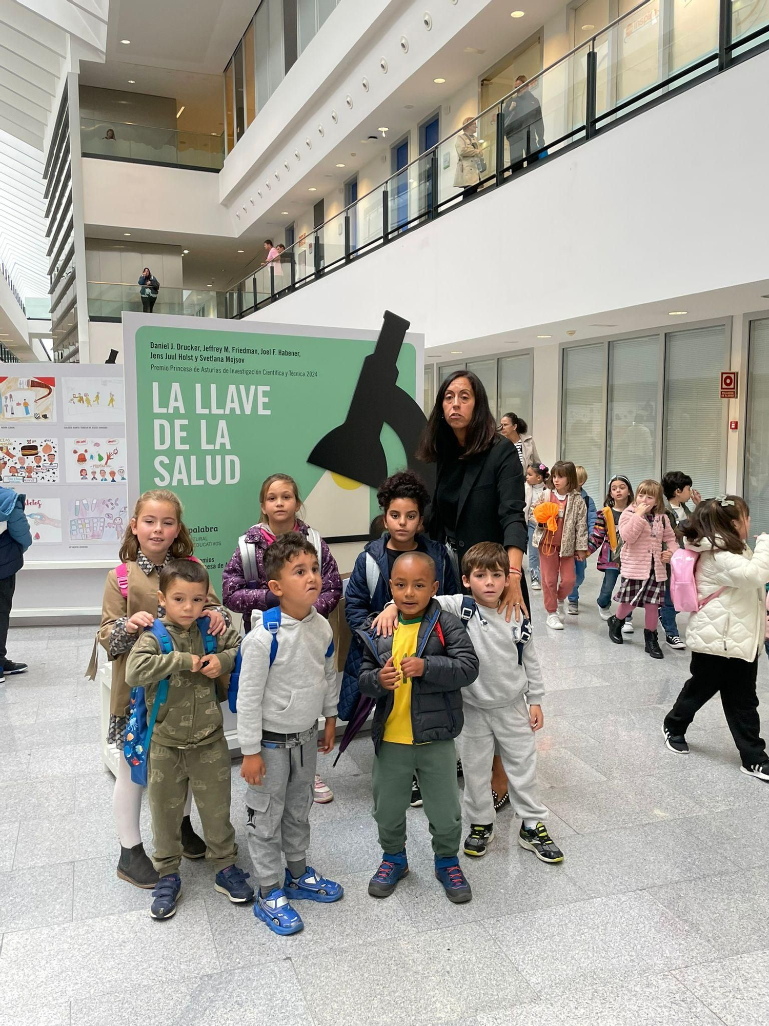 Los Premios Princesa de Asturias inspiran a los niños de Lastres
