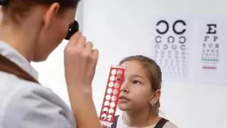 Casi 20.000 niños murcianos se benefician de gafas y lentillas gratuitas