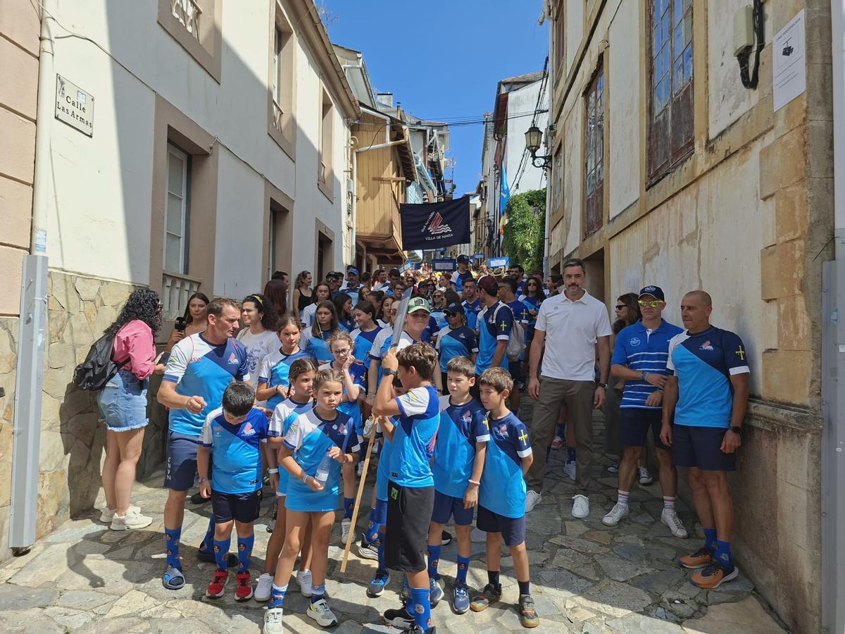 En imágenes: Los nadadores toman las calles de Navia en un ambiente "espectacular" En imágenes: Los nadadores toman las calles de Navia en un ambiente "espectacular"