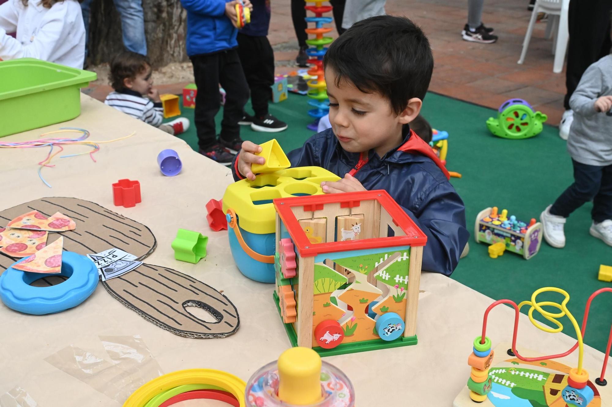 Fotos de la Festa de la Diversitat para visibilizar el autismo en Vila-real