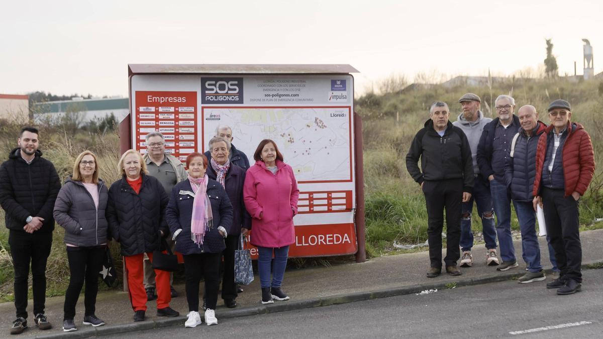 VÍDEO: Tremañes celebra el "no" del Ayuntamiento de Gijón a los parques de baterías en Lloreda