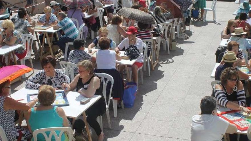 El parchís vence al sol en La Baragaña