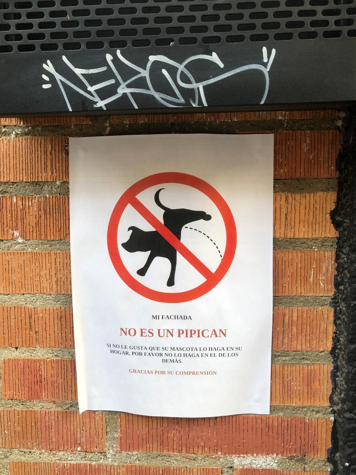 Imagen del cartel de Colón.