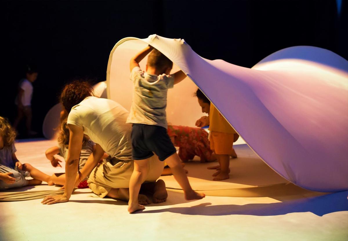 "Tana", danza para bebés de la compañía italiana TPO