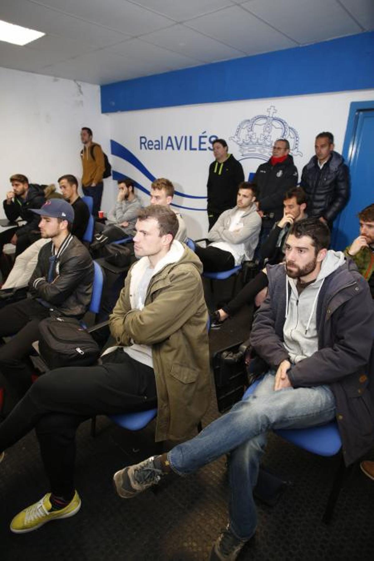 Rueda de prensa de la directiva del Real Avilés