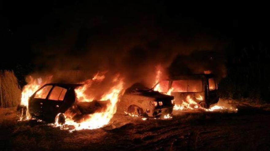 Die Guardia Civil ermittelt wegen Brandstiftung.