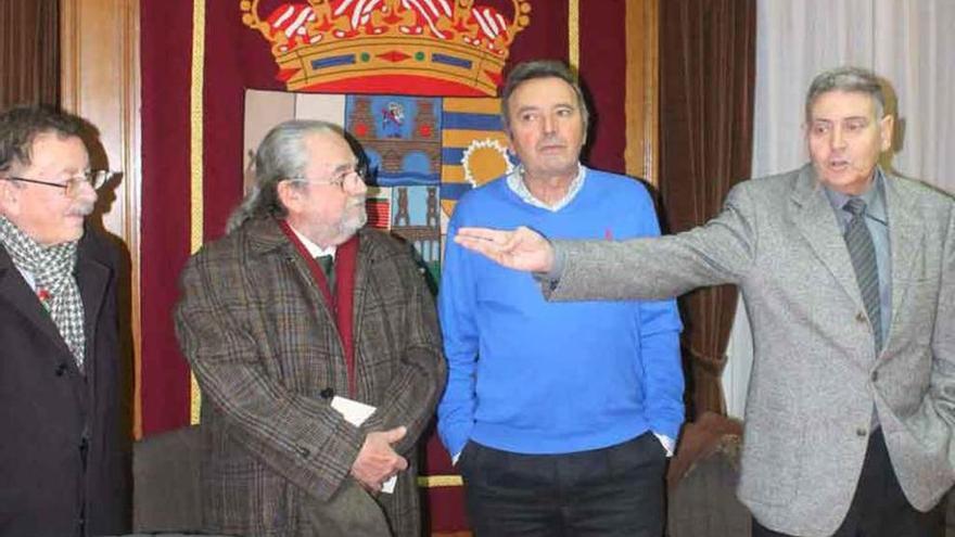 El murciano Miguel Sánchez Robles gana el X premio Claudio Rodríguez