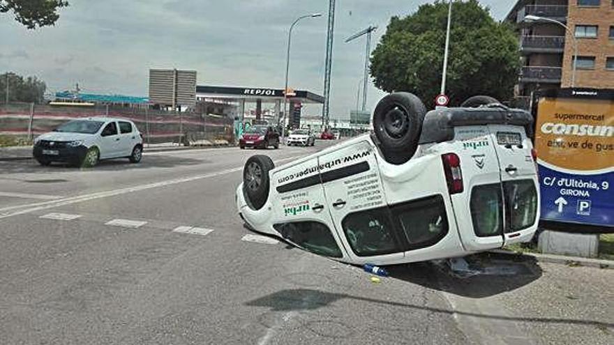 Bolca una furgoneta a carretera Barcelona