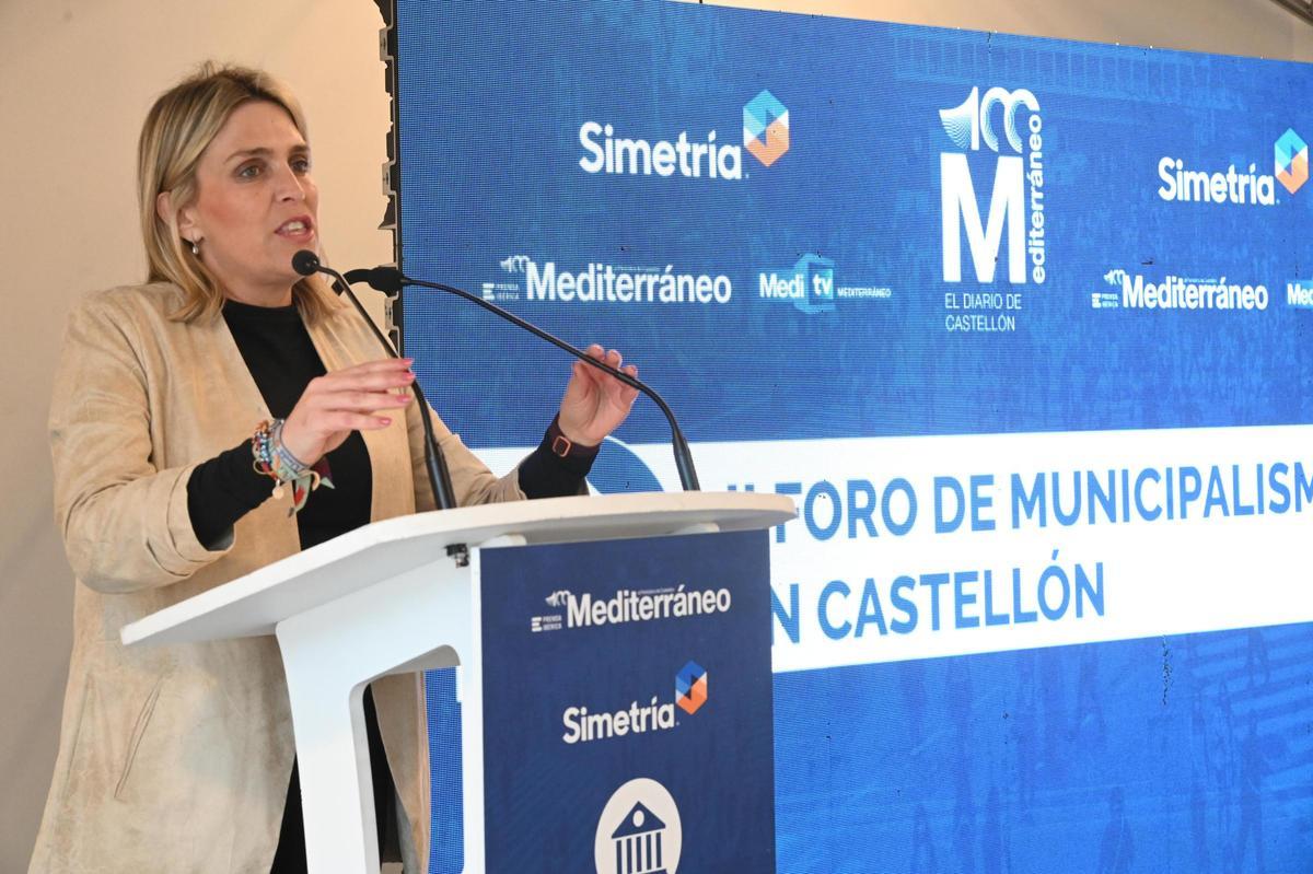 La presidenta de la Diputación, Marta Barrachina, en el II Foro de Municipalismo de 'Mediterráneo'.