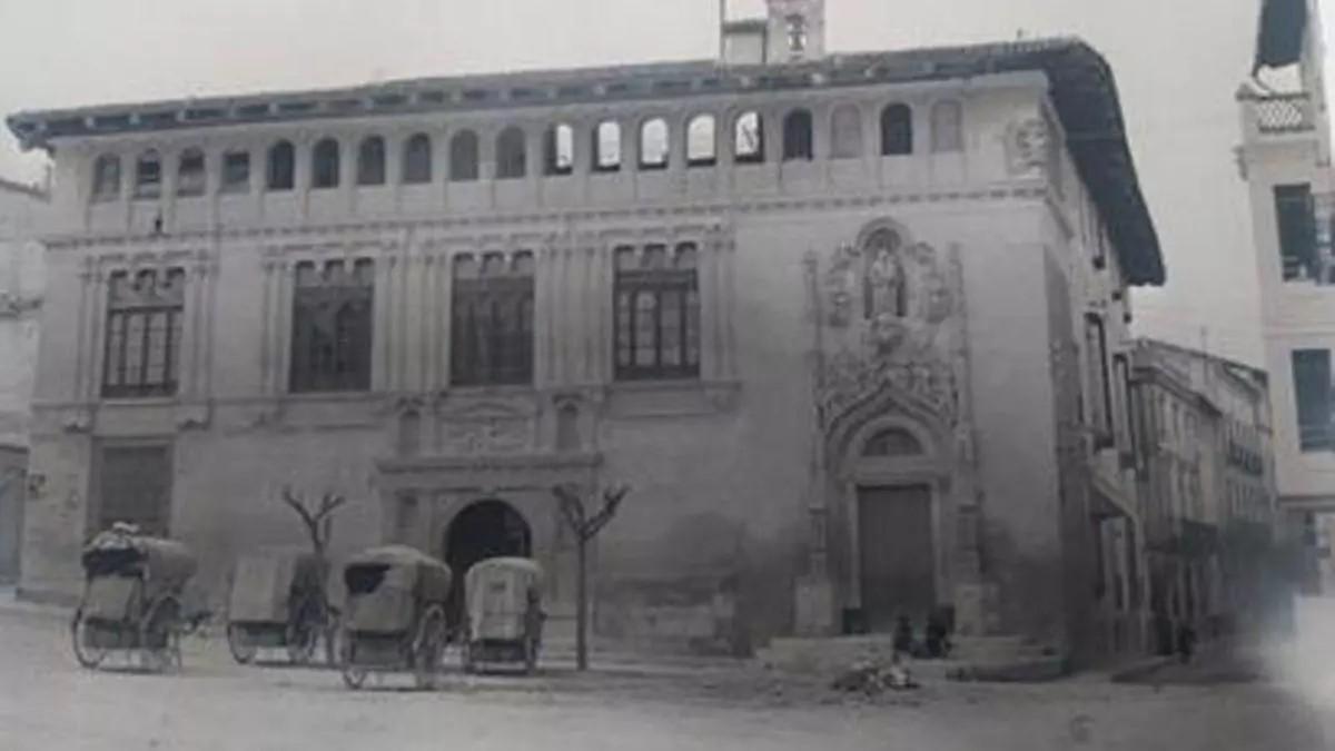 El antiguo hospital de la Seu de Xàtiva, en una imagen histórica de archivo.