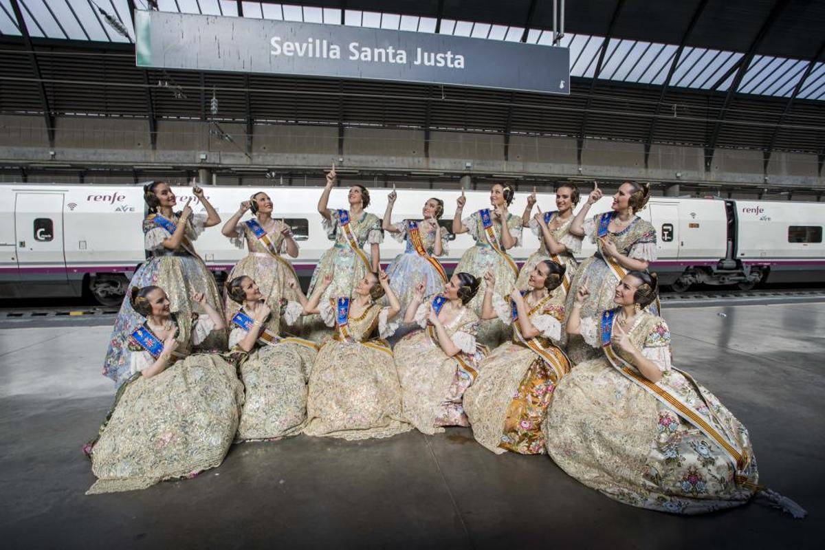Extra Fallas 2020 | Memoria de la visita de la fallera mayor y corte a Sevilla Extra Fallas 2020 | Memoria de la visita de la fallera mayor y corte a Sevilla