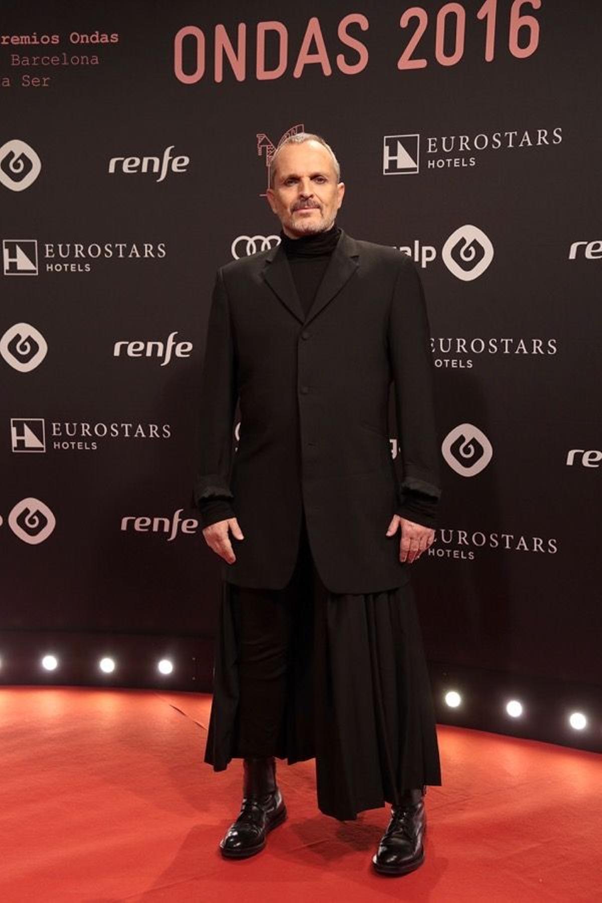 Gala de los premios Onda, Miguel Bosé