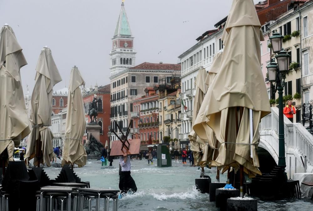 Venecia inundada por el ''acqua alta''