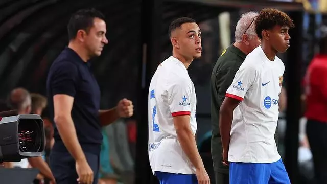 La sorprendente respuesta de Dest al ser preguntado por su etapa en el Barça con Xavi
