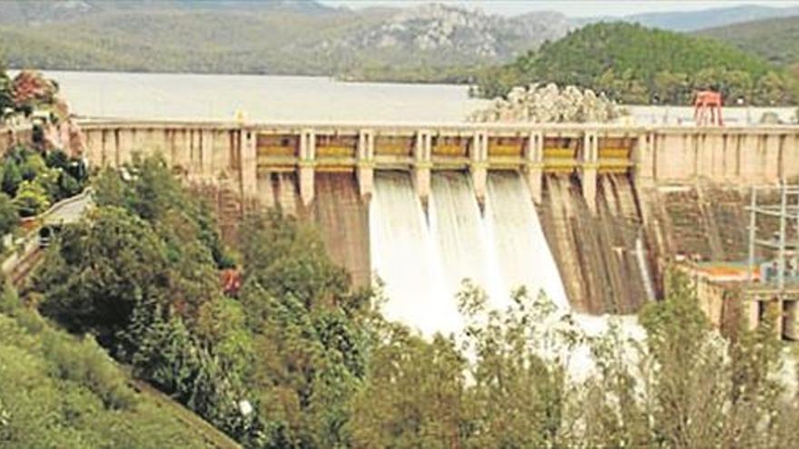 BAJA LA COTA DEL EMBALSE PARA SU CONSERVACIÓN