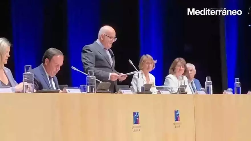 Lancis arranca su mandato en la UJI: diálogo, más plazas, menos burocracia y una IA con criterio humano