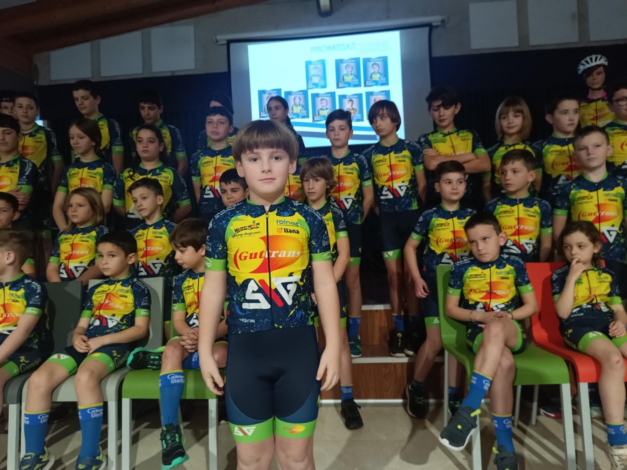 La Escuela de Ciclismo de Viella celebra su Gala Presentación de Temporada