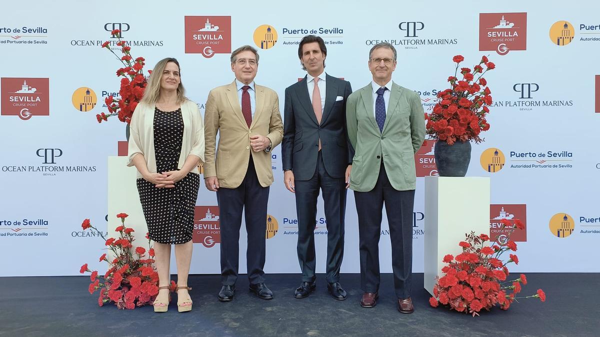 Puesta de largo de la nueva terminal de cruceros de Sevilla.