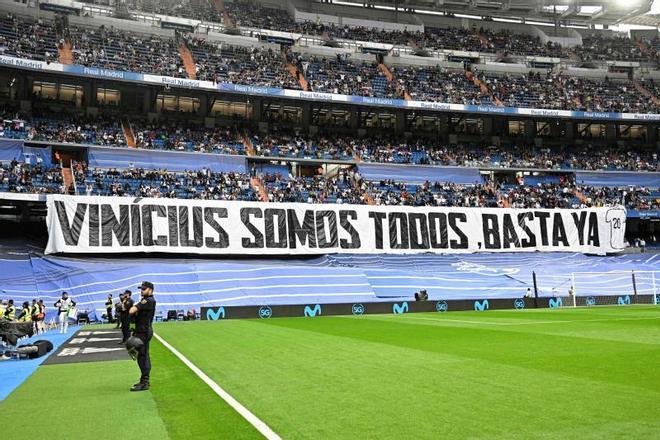 ¡Basta ya! El Bernabéu se vuelca con Vinícius Jr.