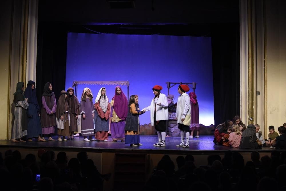 Representació dels Pastorets a la sala Els Carlins de Manresa