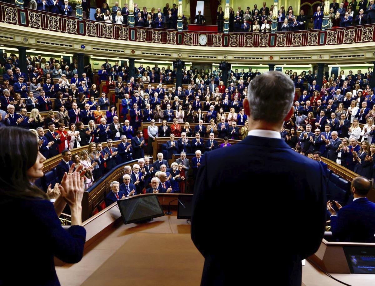 El Rei destaca el "brillant" recorregut del país en 47 anys de Constitució