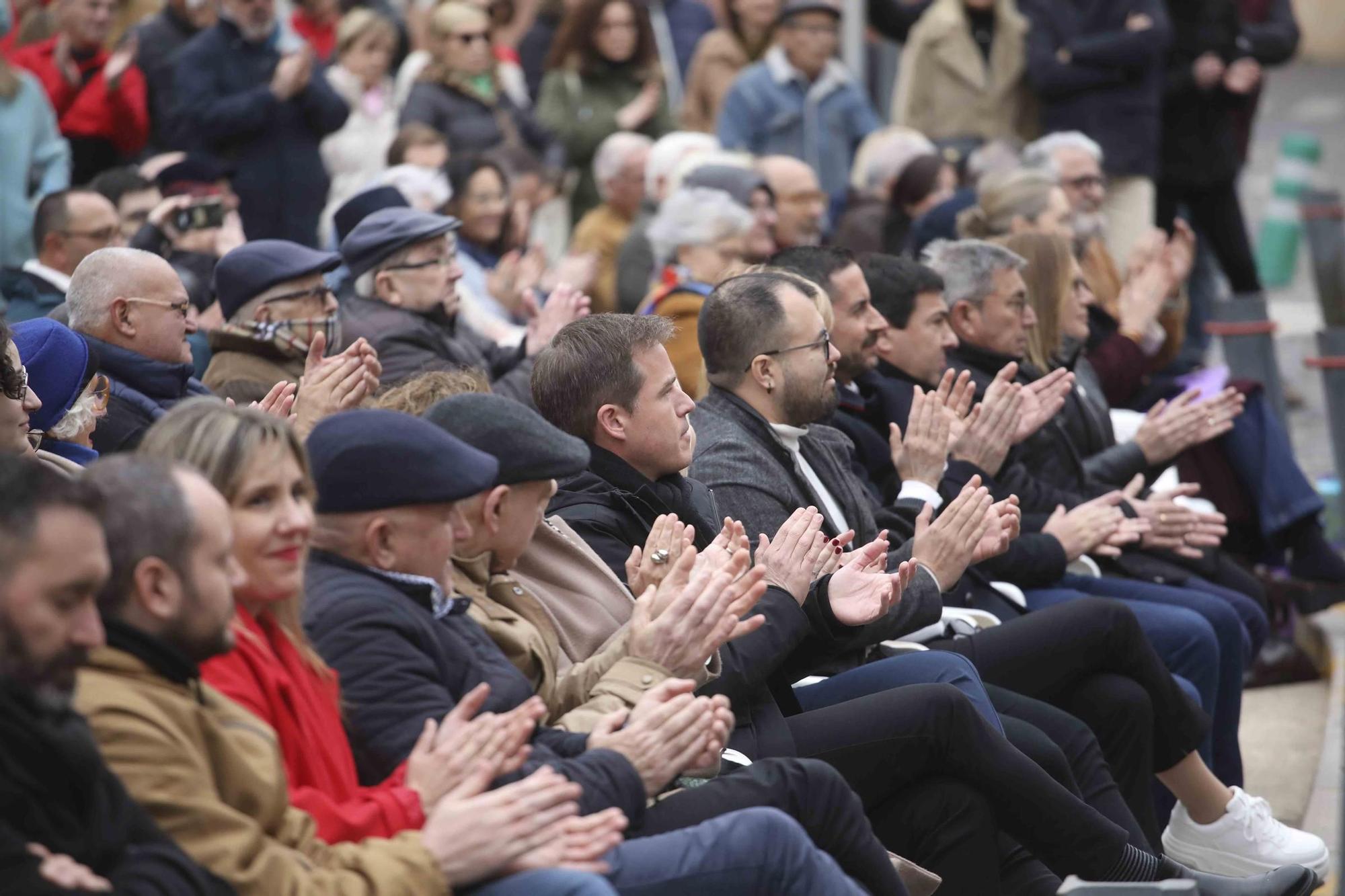 Así fue el homenaje a las víctimas del bombardeo de la estación de Xàtiva en el 85º aniversario del trágico sucesos