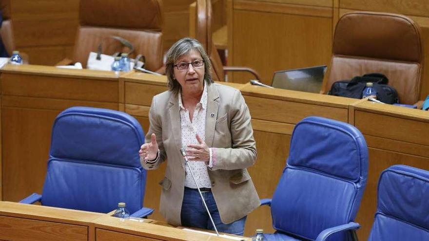 Rosa Quintana, durante su intervención ayer en Santiago. // Xunta