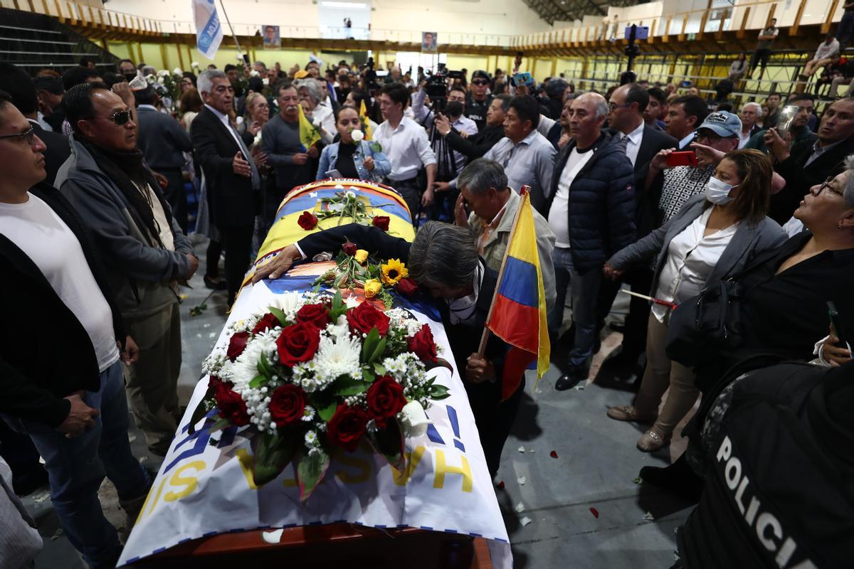 Quito despide al candidato asesinado Fernando Villavicencio