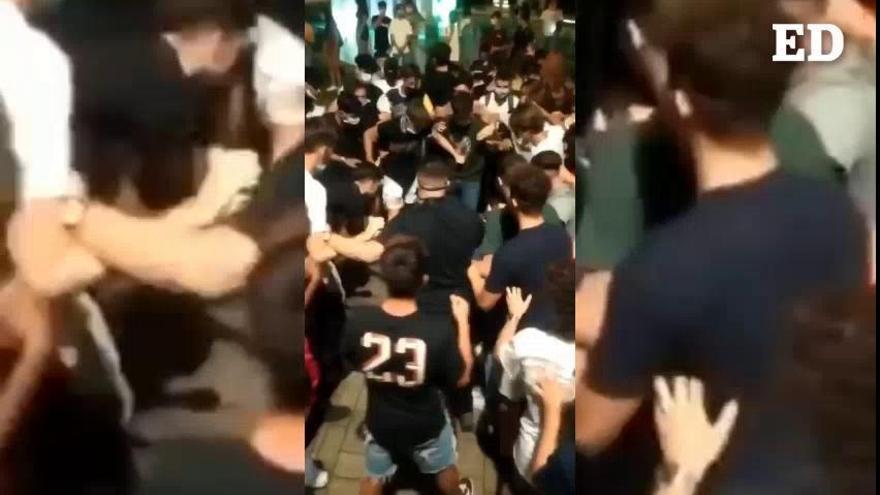 Viral: Pelea multitudinaria en un parque de Santa Cruz de Tenerife