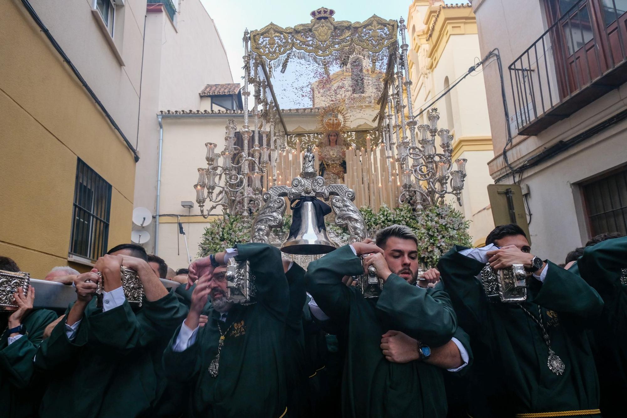 Procesión extraordinaria de la Virgen del Amparo por su 75 aniversario