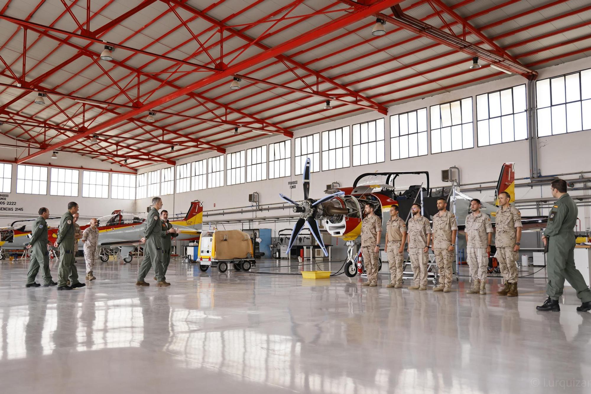Las imágenes de la visita del rey Felipe VI a la Academia General del Aire en San Javier
