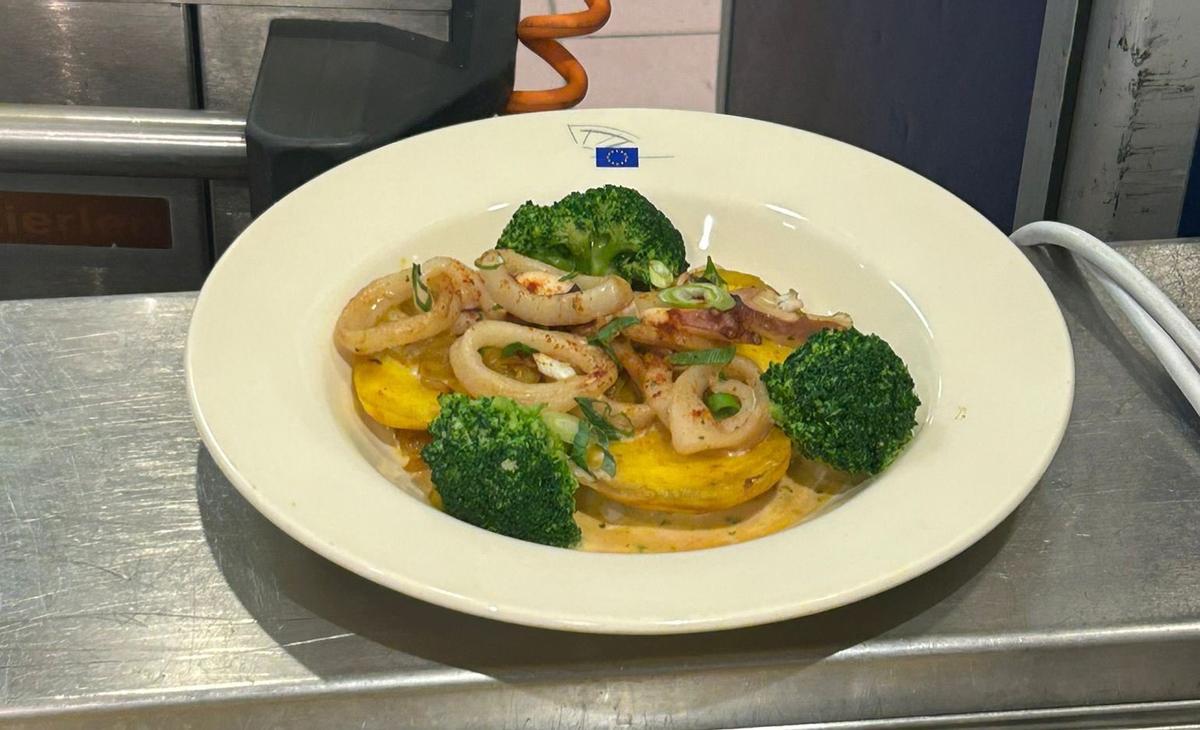 Pulpo a la gallega de la Eurocámara: calamar con brécol