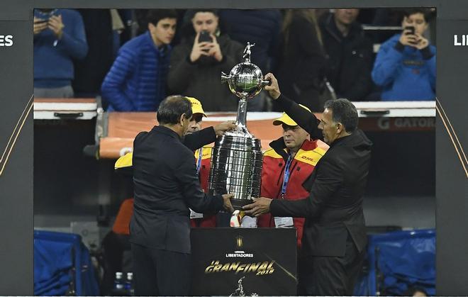 Así llegaba la Copa Libertadores al césped del Bernabéu