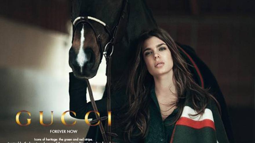 Carlota Casiraghi posa para Gucci