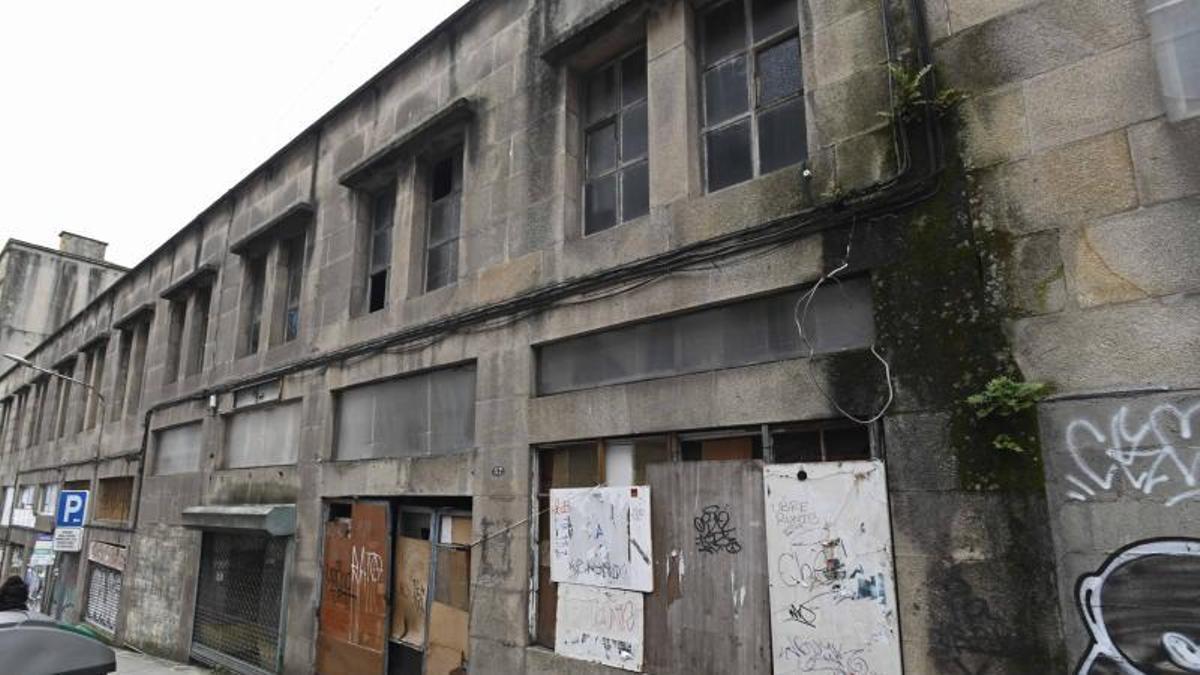 La antigua panificadora de Vigo se encuentra en estado ruinoso.