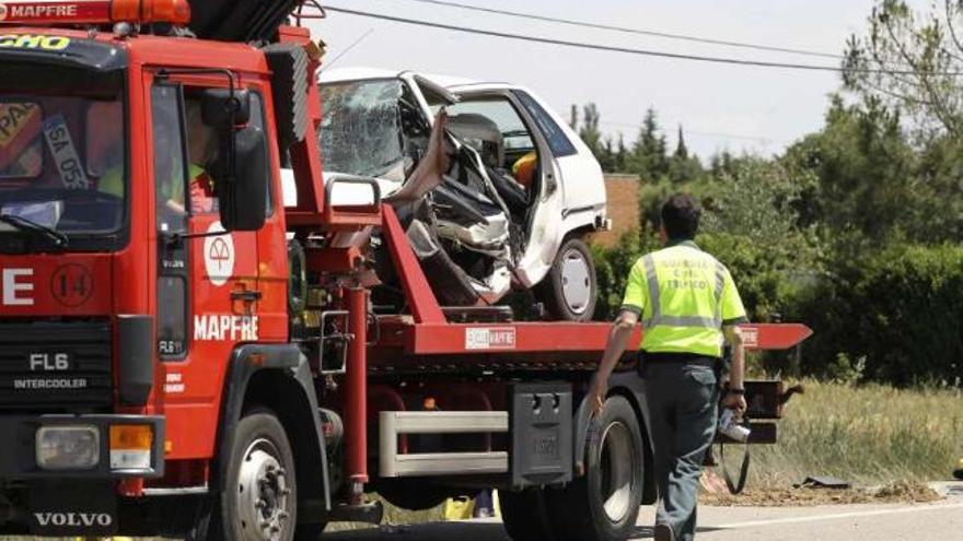 Un motorista y una mujer mueren en sendos accidentes de tráfico en Vigo y Ourense