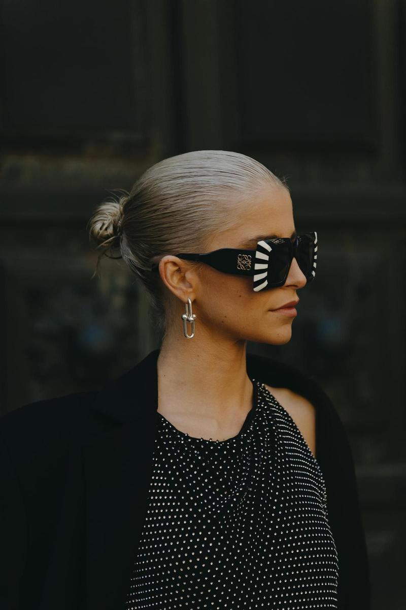 Peinado ‘back bun’ o moño bajo