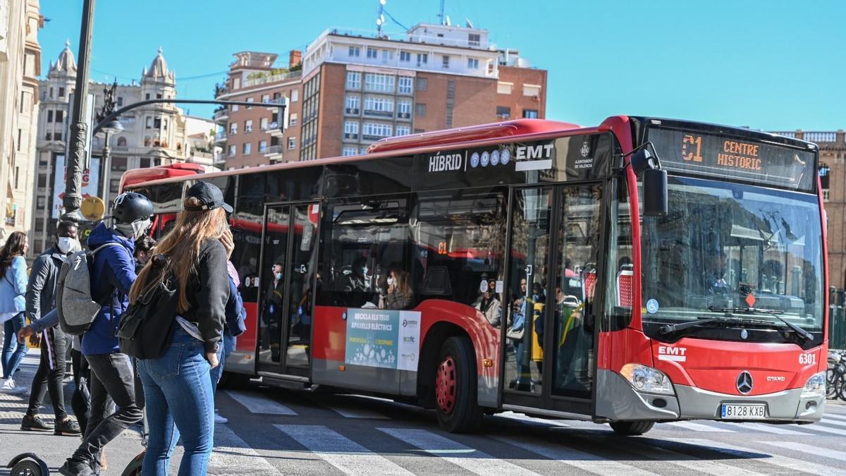 Un autobús de la EMT.