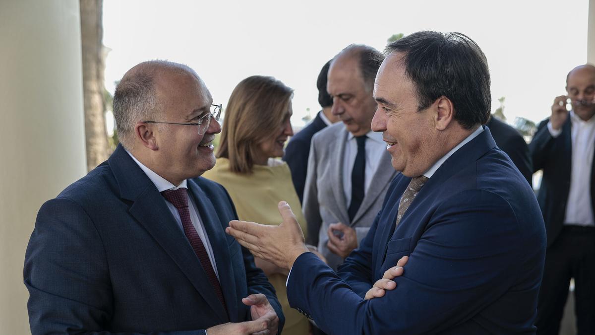 Tellado aplaude la “buena gestión” de Llorca en la Generalitat Valenciana, pero evita confirmarle como candidato