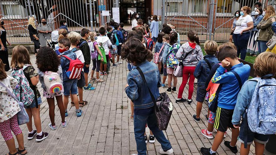 Desescalada en Educación: vuelven los juegos colectivos a los recreos y acaban los sitios fijos en el bus escolar